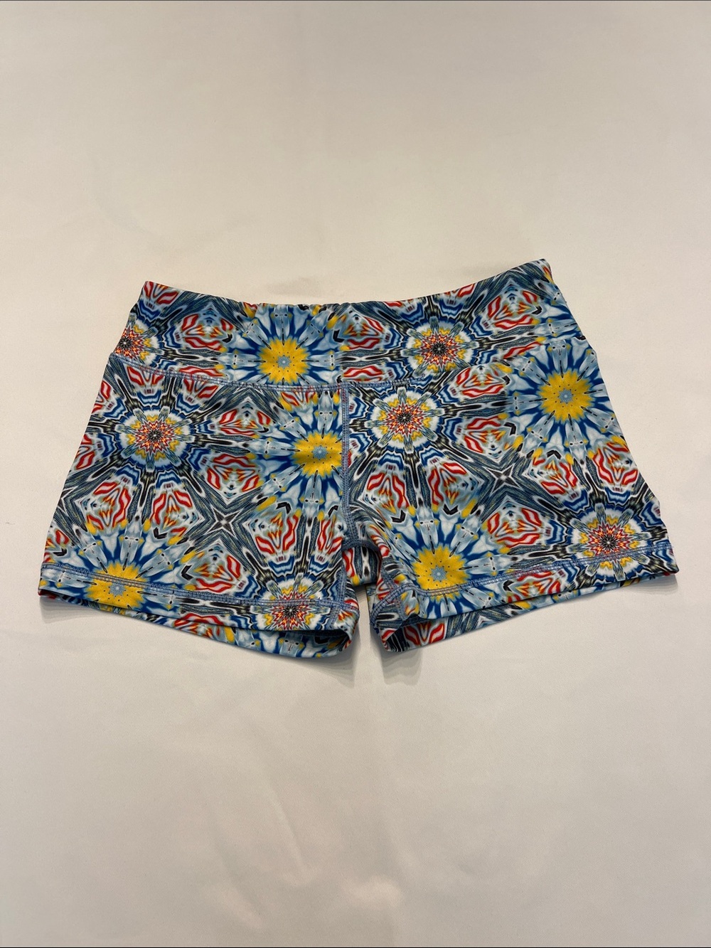 Women’s Fitness Blue Multi-Color Kaleidoscope Compression Bike Shorts Size Med